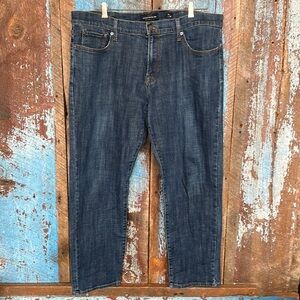Lucky Brand Jeans Men's Size 38 x 30 Blue 221 Straight